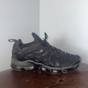 Nike Air VaporMax Plus Triple Black